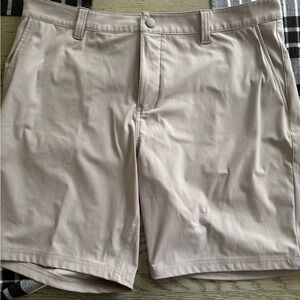 RHONE shorts 36x9. Like new. Lighter khaki color.